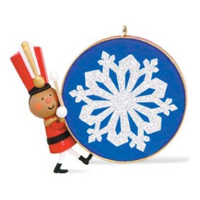 hallmark-2015-tippity-tap-toy-soldier-lpr3377