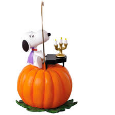 hallmark-2018-spooky-snoopy-QFO5226-back